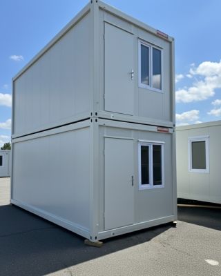 Naše kontejnery umí jedno kouzlo – rostou s vámi! 🪄 Potřebujete více prostoru? Žádný problém. Obytné kontejnery Sotra jsou...