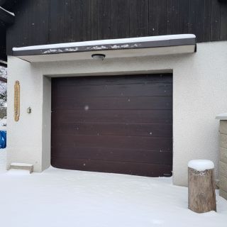 Naše obytné kontejnery SOTRA jsou navrženy pro provoz v jakémkoliv ročním období. Špičková izolace: Zajišťuje, že v...